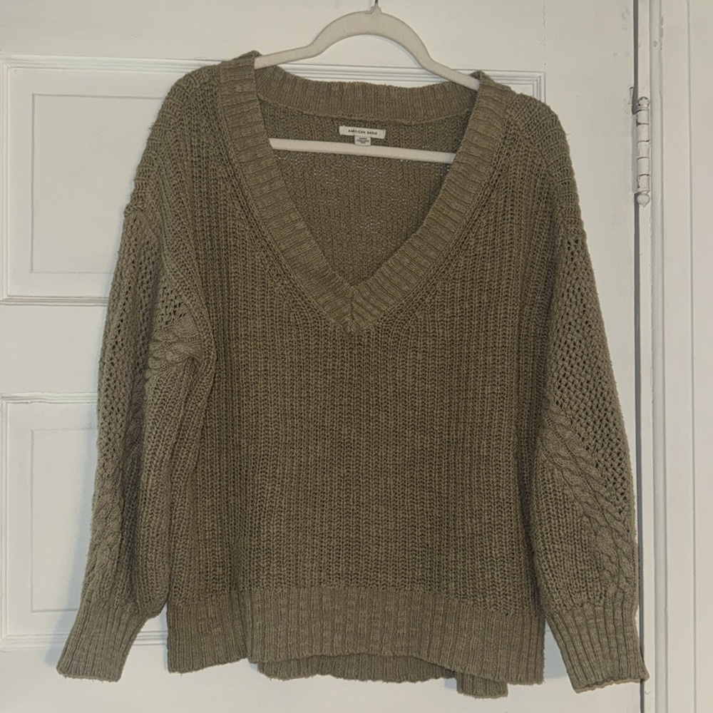 2 for $12 🎉 American Eagle Green V-Neck Sweater - Picture 2 of 11